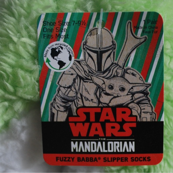New Star Wars Green Baby Yoda Fuzzy Babba Slippers fits Women’s US Size 7 to 9.5 - Picture 4 of 5